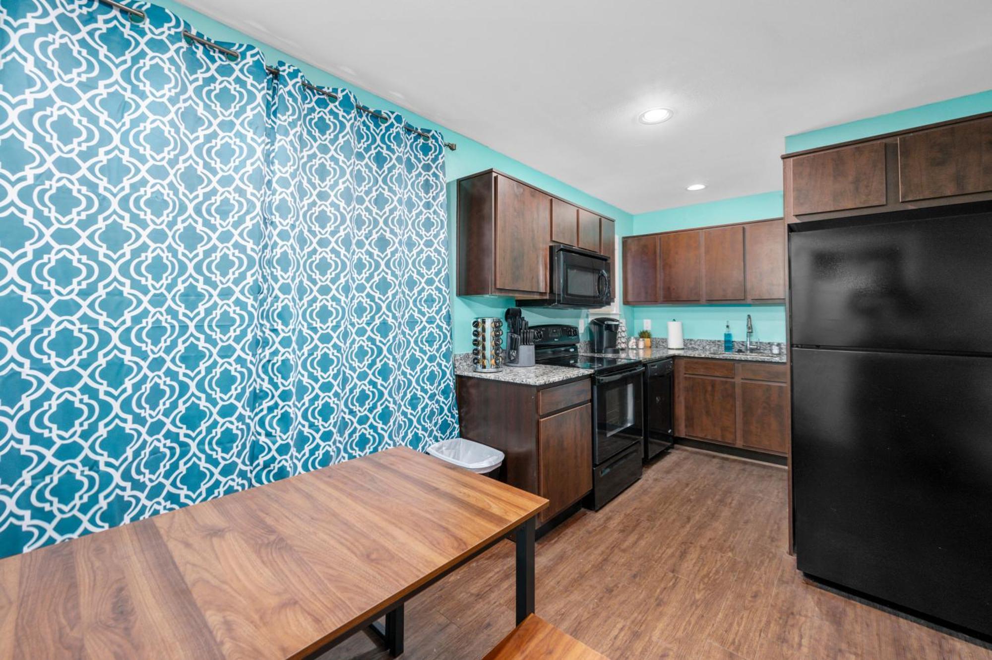 Chic 1br With King Bed And Free Park Apartment Houston